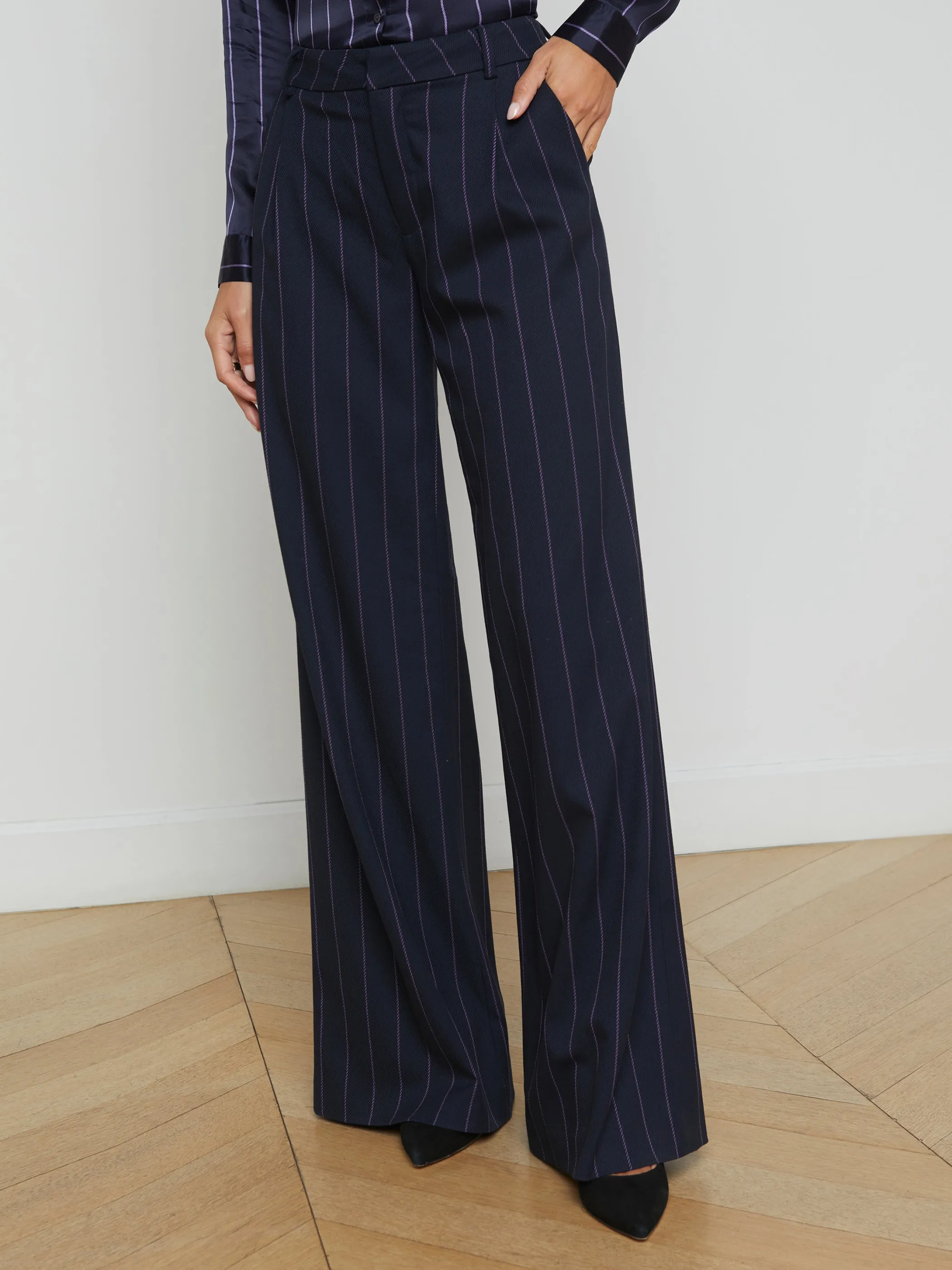 Matching Sets | Pants*L'AGENCE ALLANAH PINSTRIPED TROUSER Midnight/LightPurplePinstripe