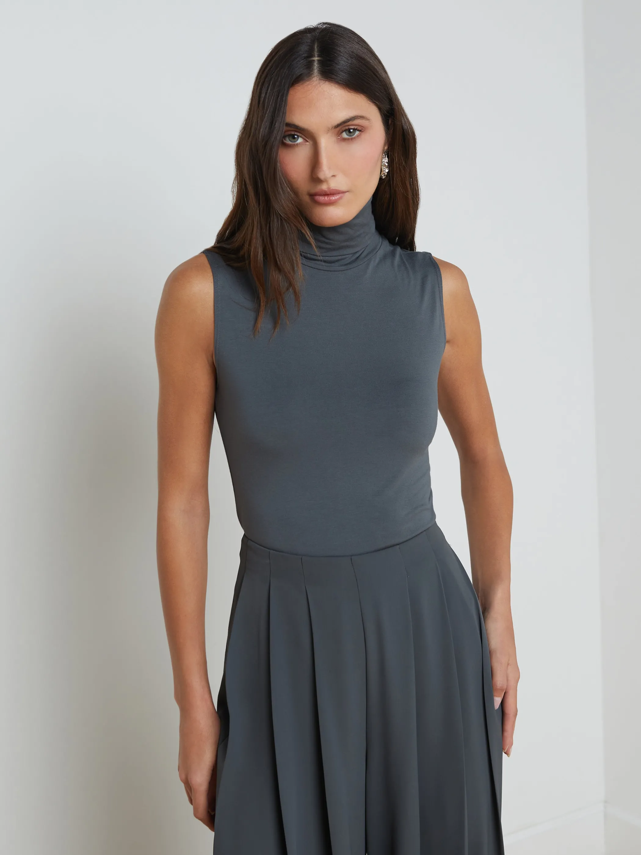 Matching Sets | Tees*L'AGENCE CECI SLEEVELESS TURTLENECK DarkShadow