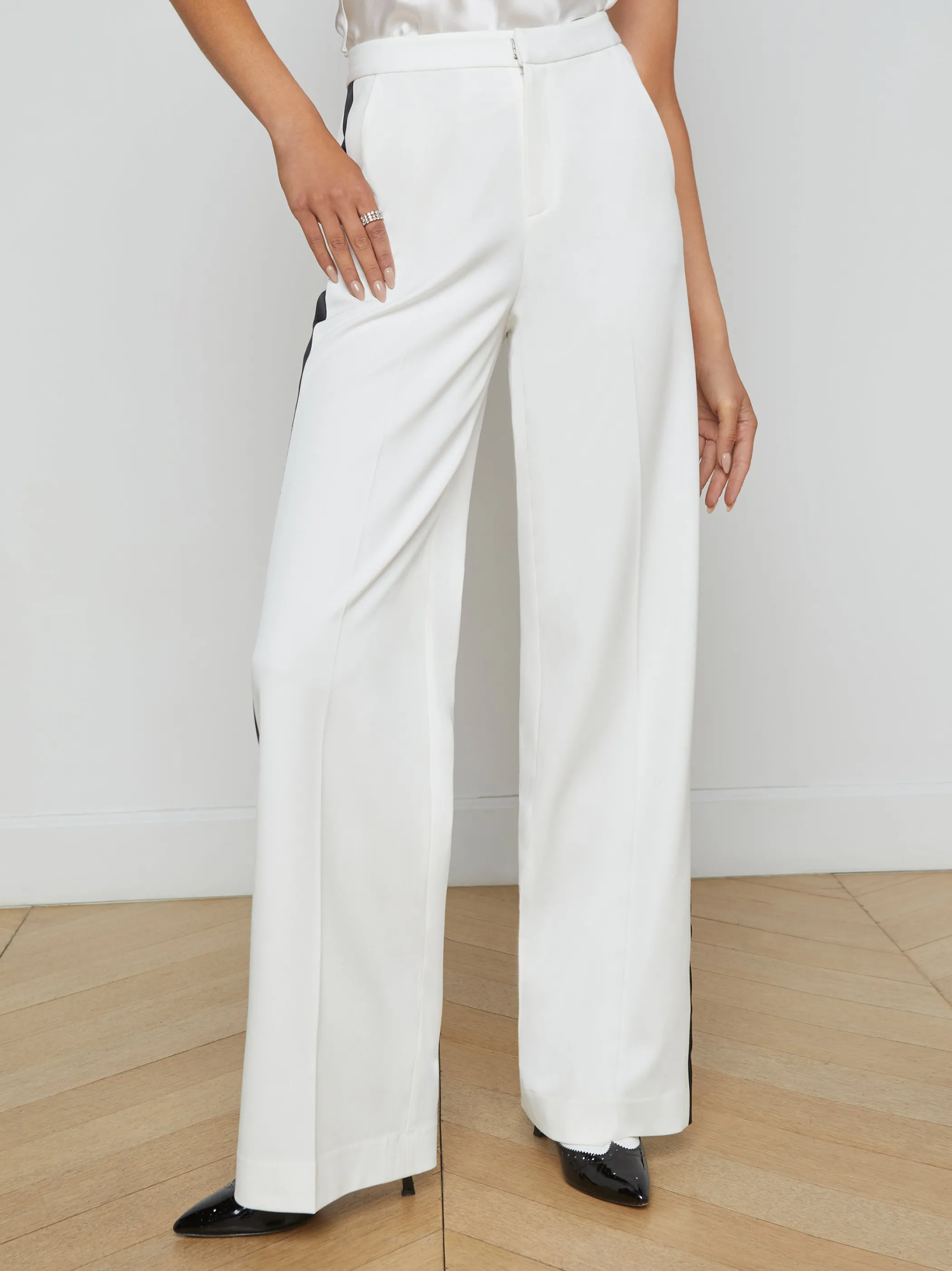 Matching Sets | Pants*L'AGENCE LIVVY STRAIGHT-LEG TROUSER White/Black