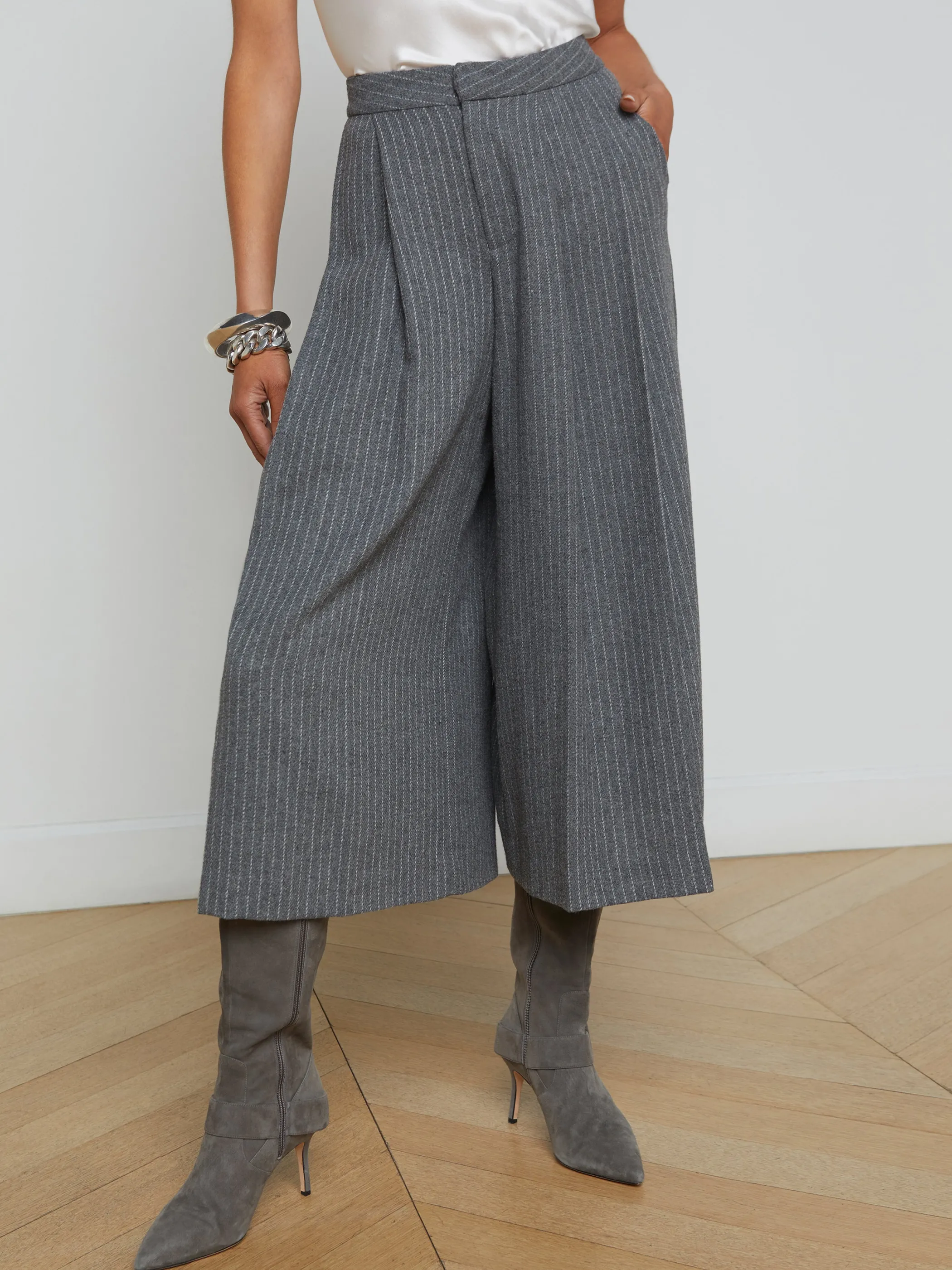 Matching Sets | Pants*L'AGENCE MAHALIA PINSTRIPED CULOTTE Grey/IvoryPinstripe