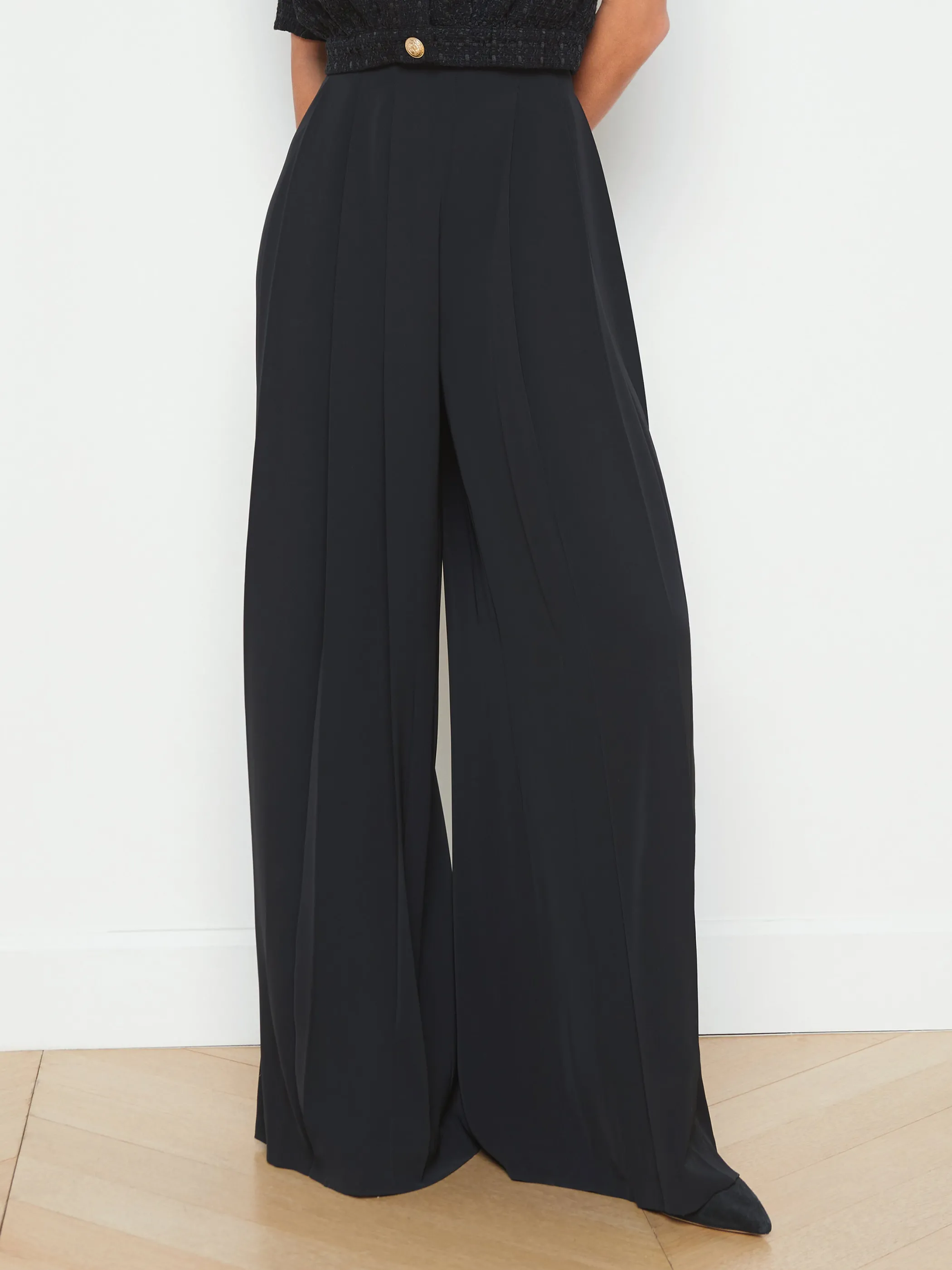 Pants*L'AGENCE NOVA PLEATED WIDE-LEG PANT Black